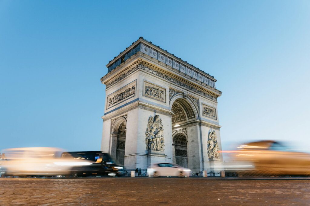 pexels-photo-30241270-1024x682 🗼15 Razões para Visitar Paris e Se Apaixonar Pela Cidade Luz