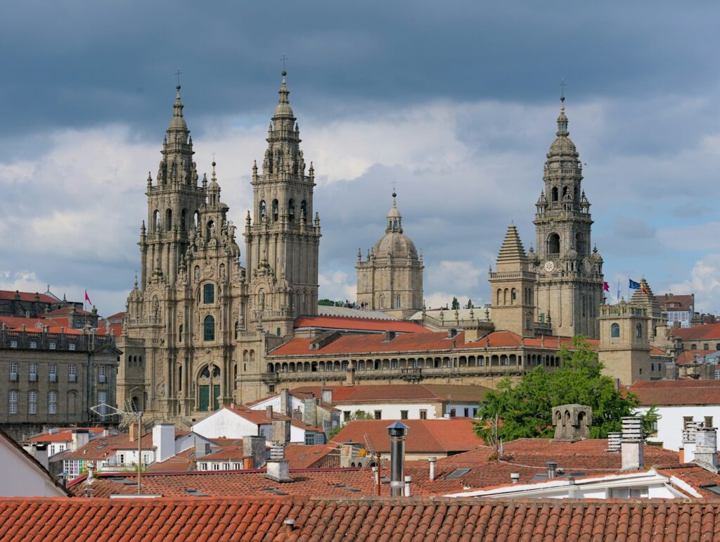 david-magalhaes-l6YV6Uu3uhs-unsplash-1024x770 Sol, Sangria e Surpresas: 10 cidades na Espanha que vão te encantar