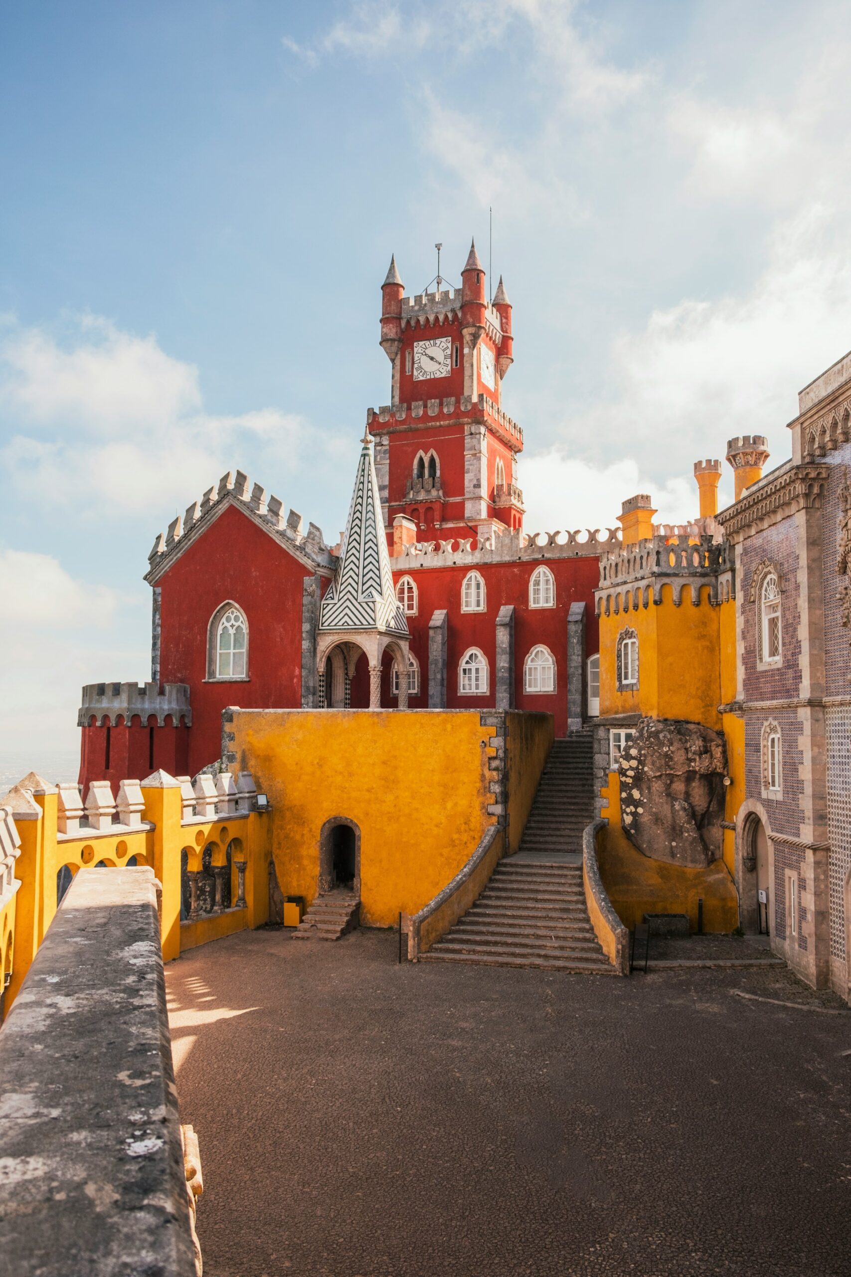 julia-solonina-ci19YINguoc-unsplash-scaled Cidades para conhecer em Portugal: 10 Cidades Fascinantes