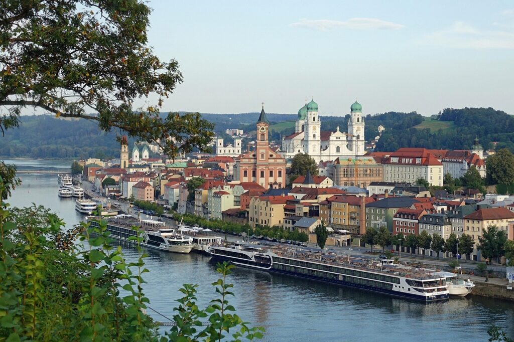 passau-4295353_1280-1024x682 Descubra a Alemanha: 27 cidades imperdíveis que encantam & inspiram