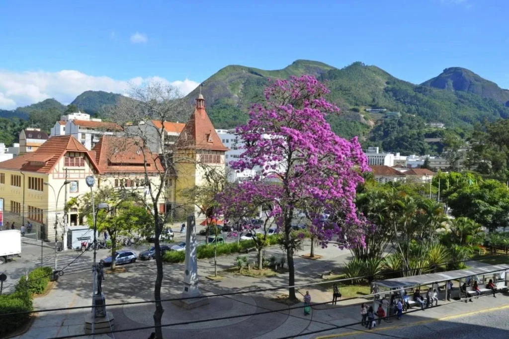 praca-foto-daniel-marcus-pmnf-1024x683 Magia Carioca: 5 Cidades que Contam a História do Rio de Janeiro