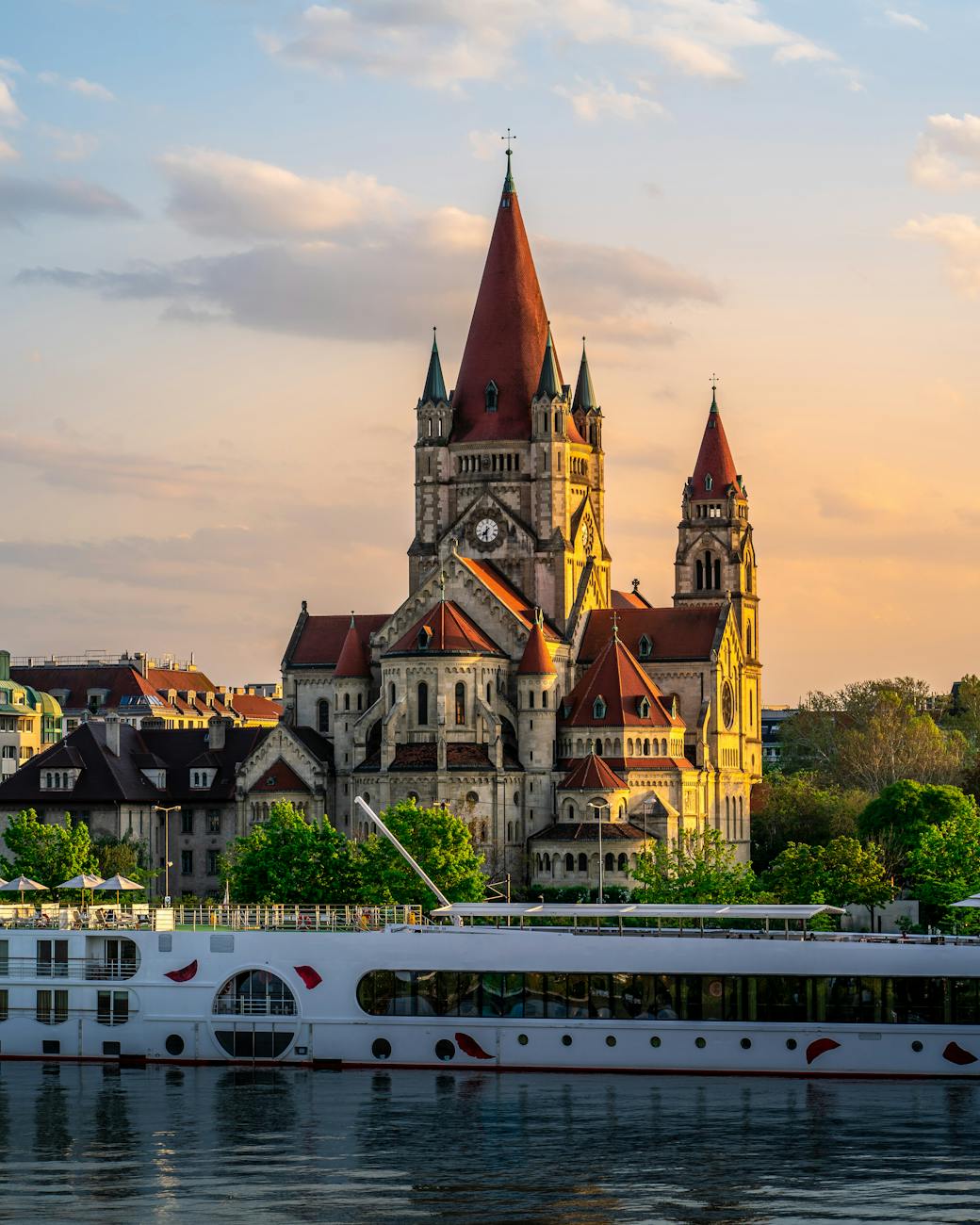 pexels-photo-2351425 Melhores lugares na Europa: 15 destinos incríveis