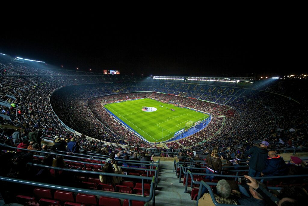 christian-garcia-P3yyNuNY8n0-unsplash-1024x683 Visite o Estádio do Barcelona: O Coração Pulsante do Camp Nou