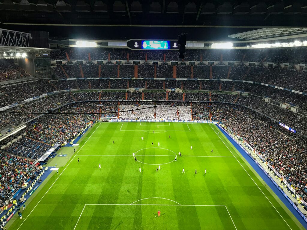 ferdinand-stohr-woYNcuQ2BLg-unsplash-1024x768 Visite o Estádio Santiago Bernabéu: O Templo do Real Madrid