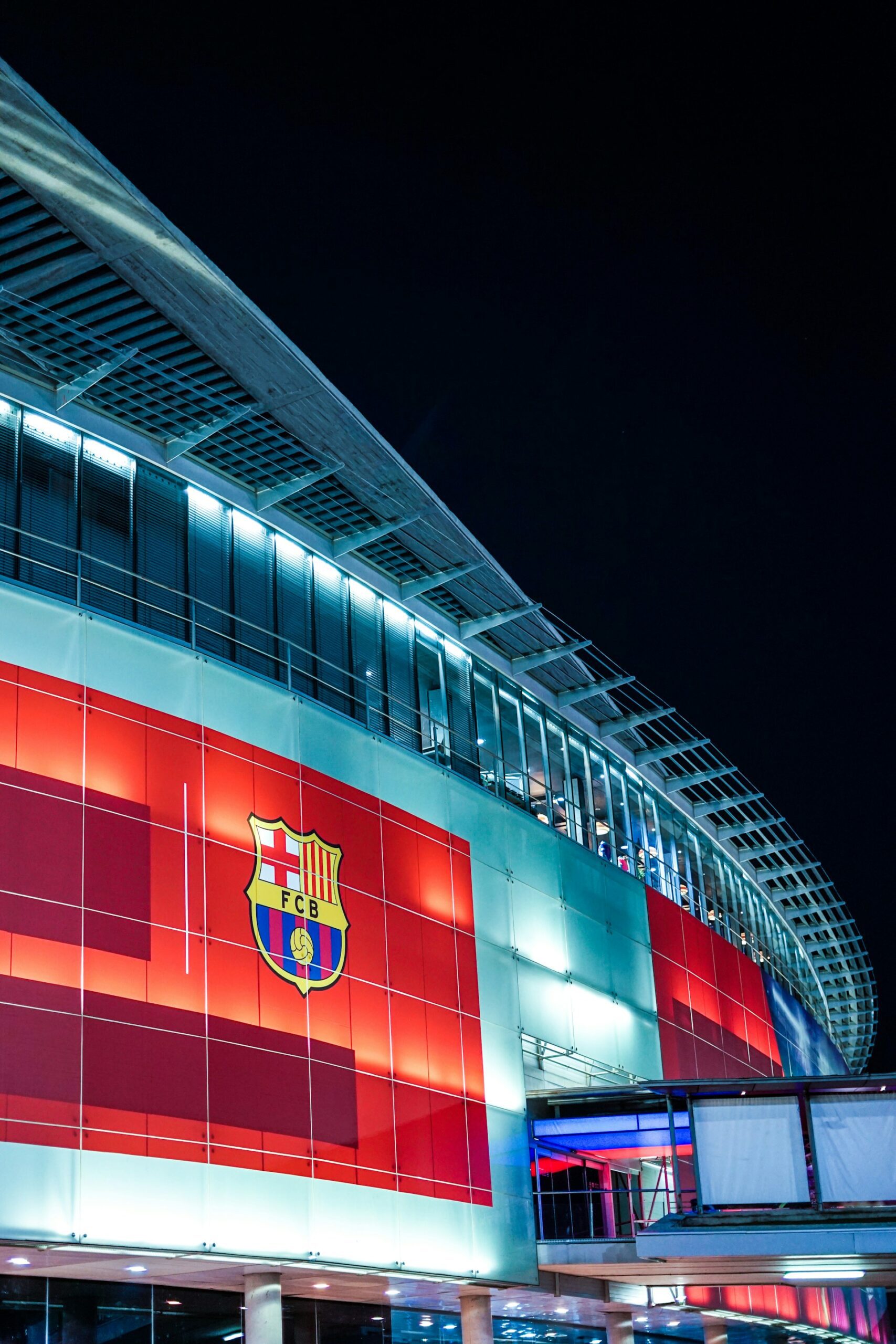 fikri-rasyid-b84nM5W-AF0-unsplash-scaled Visite o Estádio do Barcelona: O Coração Pulsante do Camp Nou