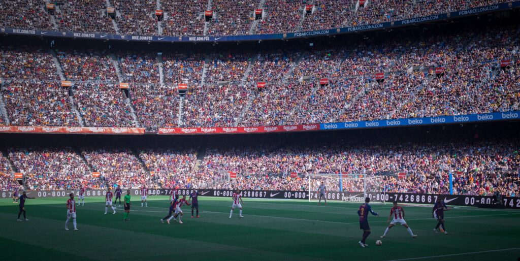 michael-lee-6J7eIvNwttQ-unsplash-1024x514 Visite o Estádio do Barcelona: O Coração Pulsante do Camp Nou