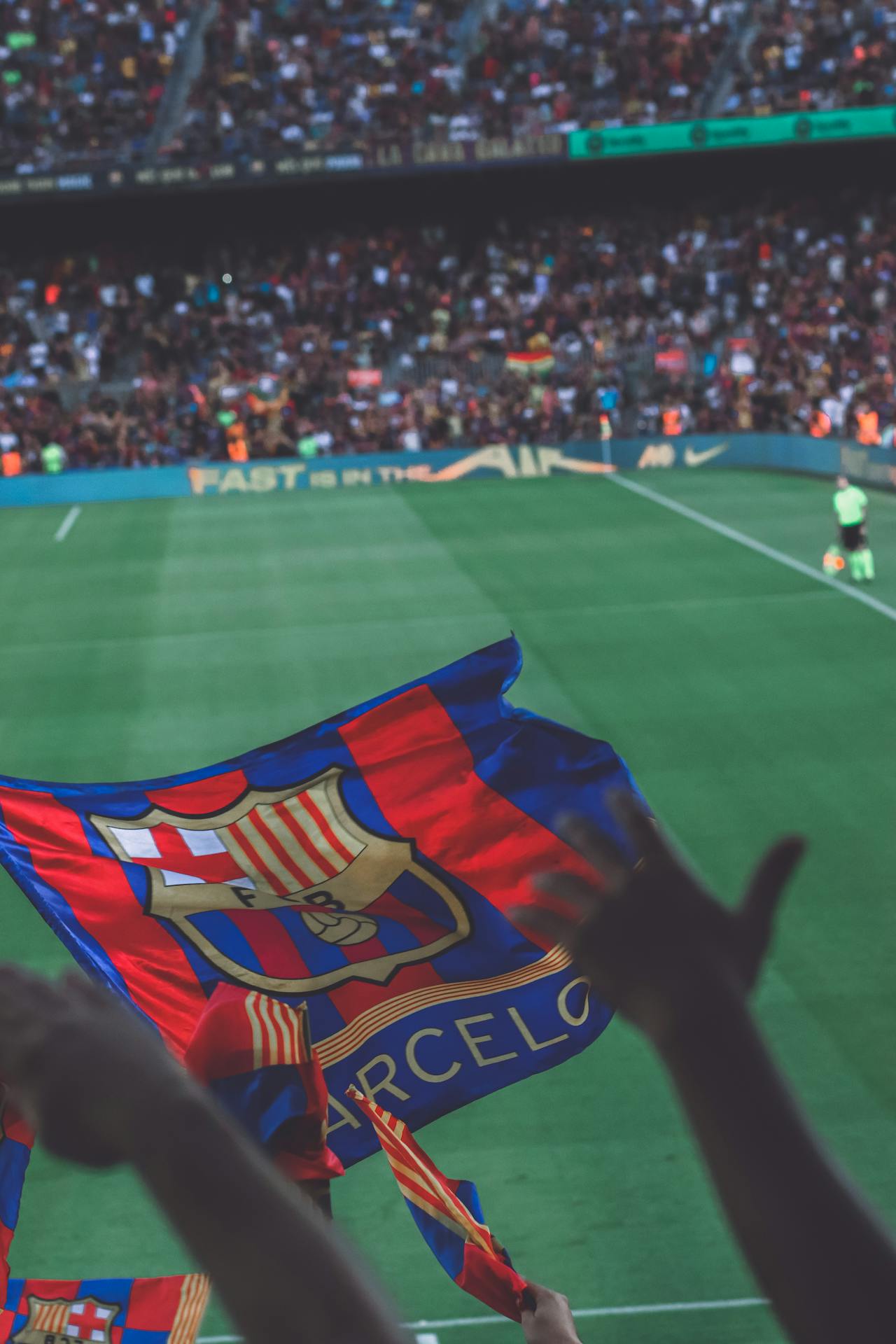 pexels-el-gringo-photo-116752370-13141001 Visite o Estádio do Barcelona: O Coração Pulsante do Camp Nou