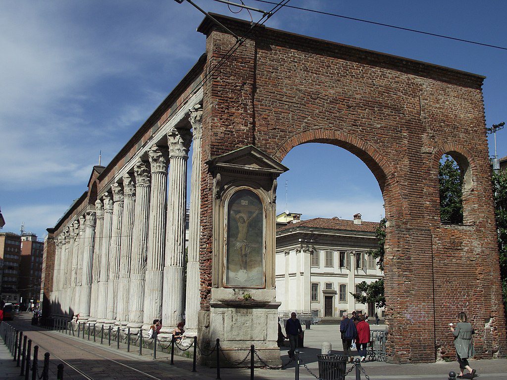 Colonne-di-San-Lorenzo Onde Ficar em Milão: Guia Definitivo para uma Estadia Inesquecível