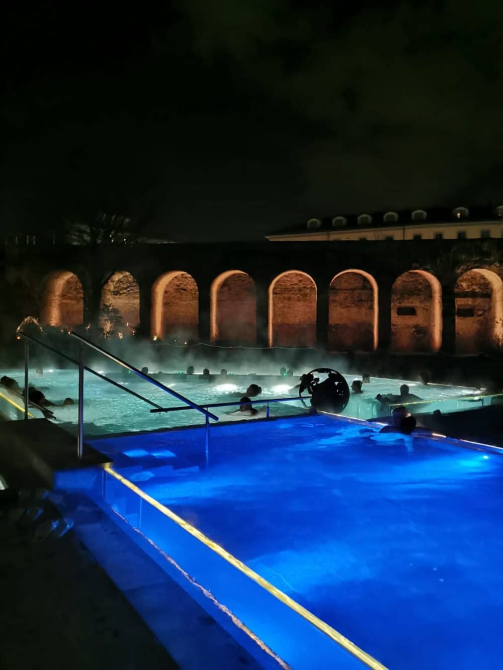 QC-Termemilano-noite Milão no inverno: o que fazer na capital da moda nos meses mais frios