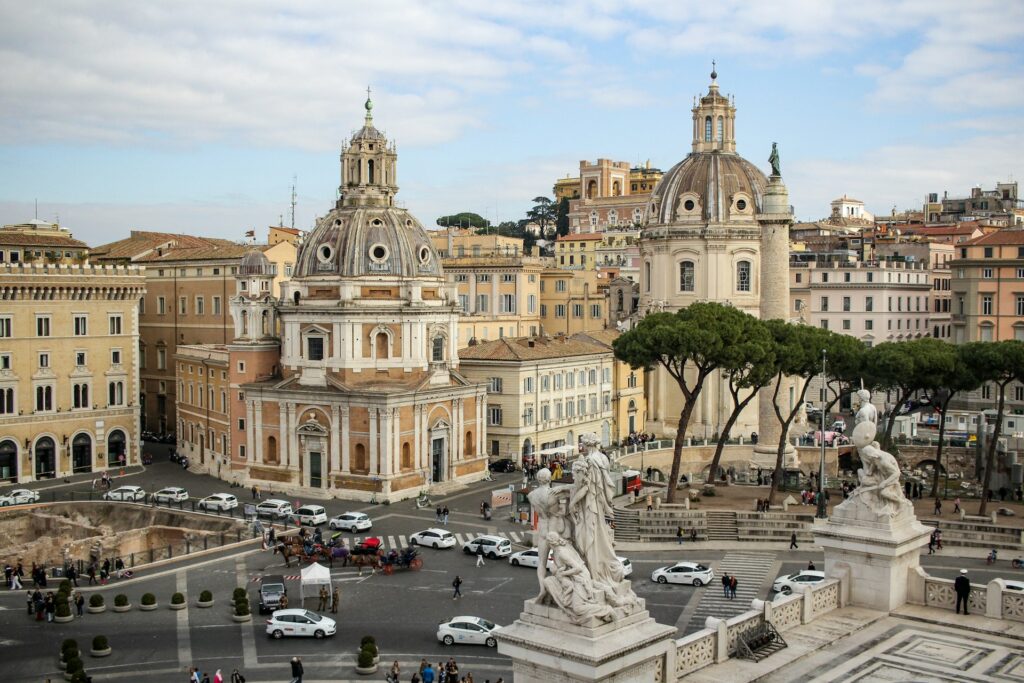 melvin-MD-VECF6kHE-unsplash-1024x683 🏛️ Onde Ficar em Roma: Guia Completo com Bairros e Hotéis para Todos os Estilos