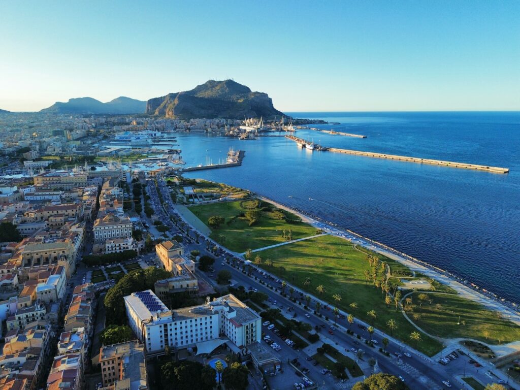 riccardo-brugnone-crIPgy9-Ipk-unsplash-1024x768 Palermo, Sicília: caos encantador, sabores intensos e história viva