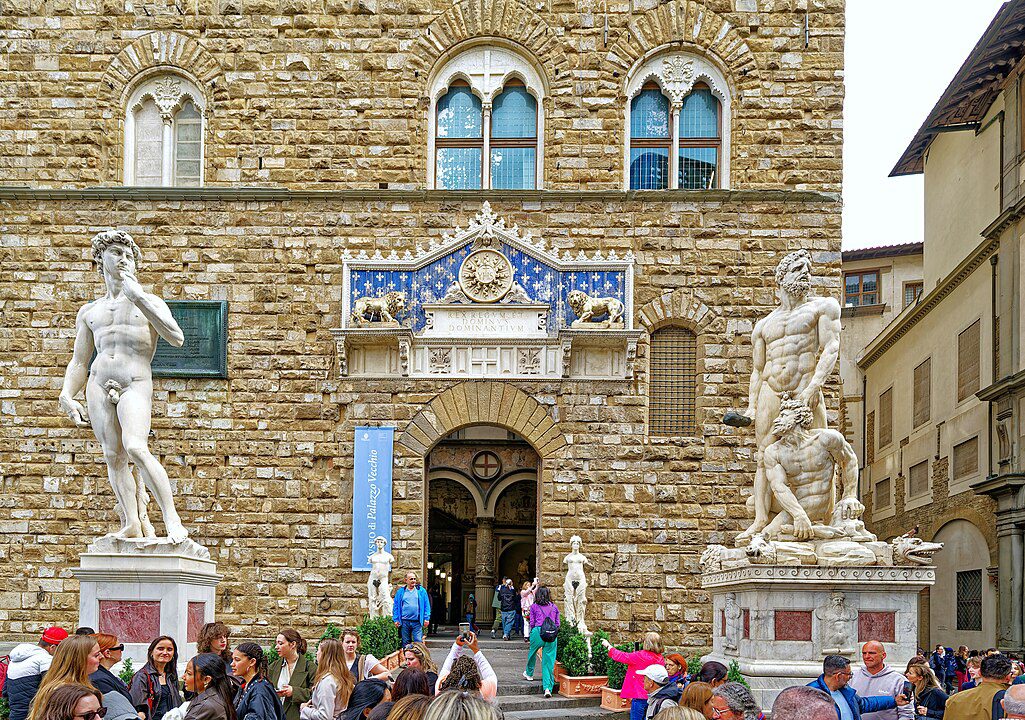 1025px-_Das_pulsierende_Herzstuck_des_mittelalterlichen_Florenz_._16 🎨 15 Razões para visitar Florença — Onde a Beleza é Atemporal