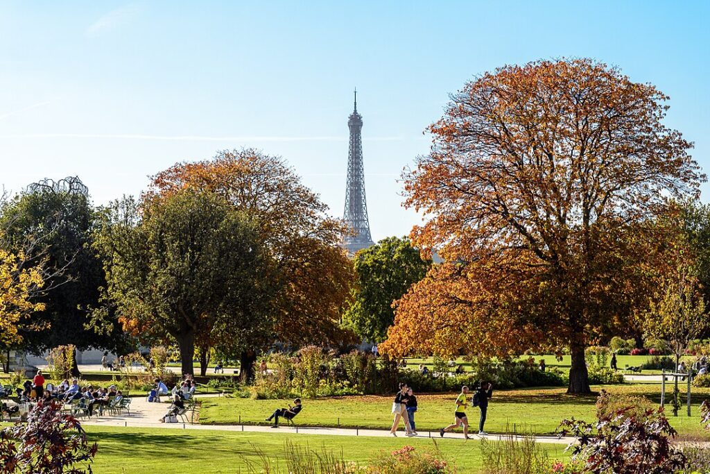 1080px-Jardin_des_Tuileries_53188937977-1024x683 🍷 Melhor época para visitar Paris: quando a cidade brilha mais