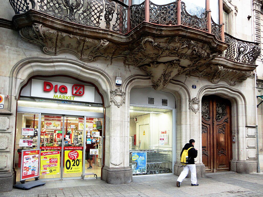 Dia-Supermercado 🛒 Supermercados em Barcelona: onde fazer compras com estilo (ou pelo menos sem drama)