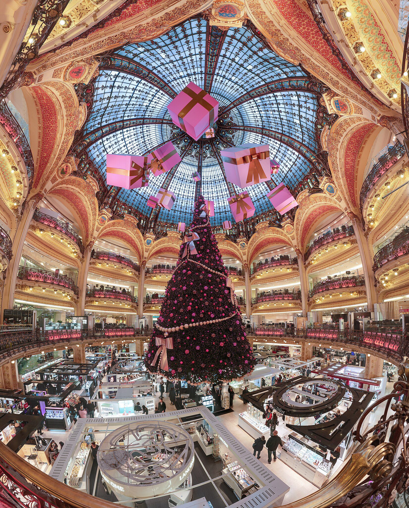 Galerie_Lafayette_Haussmann_natal 🍷 Melhor época para visitar Paris: quando a cidade brilha mais