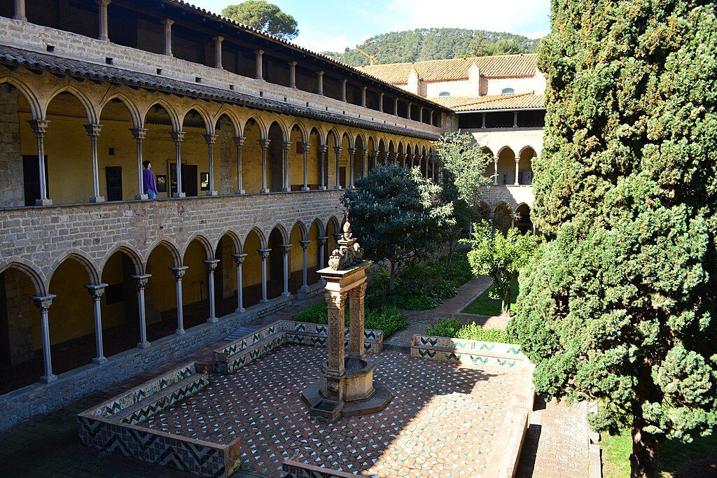 Monastery_of_Pedralbes 🏙️ Melhores bairros em Barcelona para viver com estilo, conforto e autenticidade