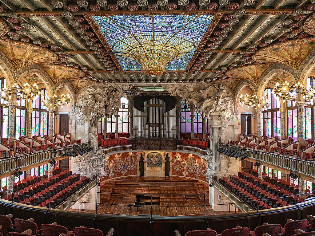 Palau_de_la_Musica_Catalana-Palace_of_Catalan_Music ✨ 15 Razões para Visitar Barcelona: Uma Cidade que Encanta em Cada Esquina ✨