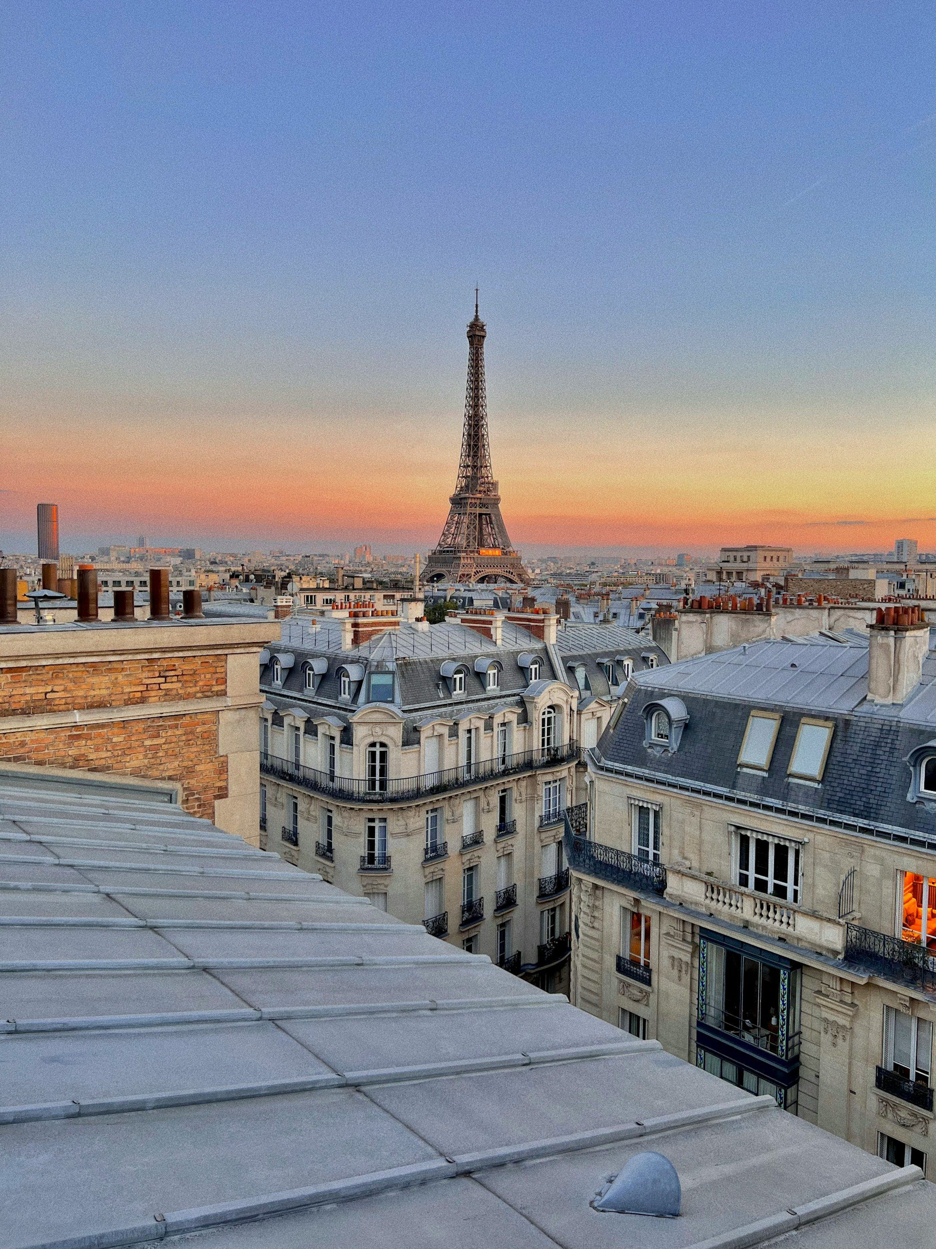 alex-cisse-oFtH6-iGYkc-unsplash 🗼15 Razões para Visitar Paris e Se Apaixonar Pela Cidade Luz