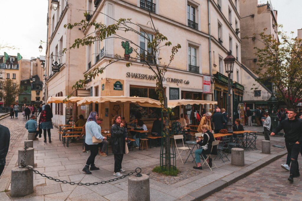 alexander-ruiz-cWCA9I4ophA-unsplash-1024x683 🗼15 Razões para Visitar Paris e Se Apaixonar Pela Cidade Luz