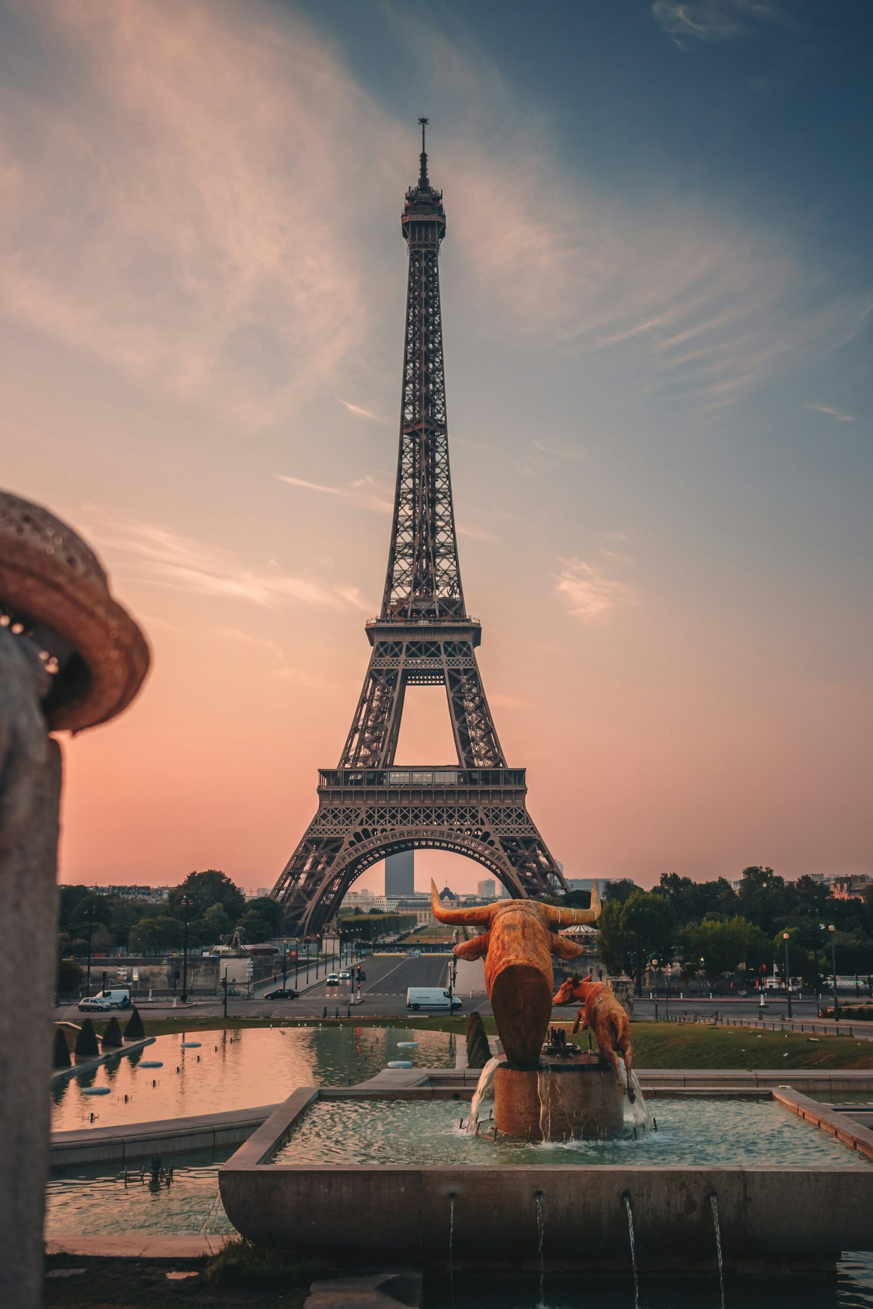 daniel-bounliane-3GY-voZPVk4-unsplash-scaled 🗼15 Razões para Visitar Paris e Se Apaixonar Pela Cidade Luz