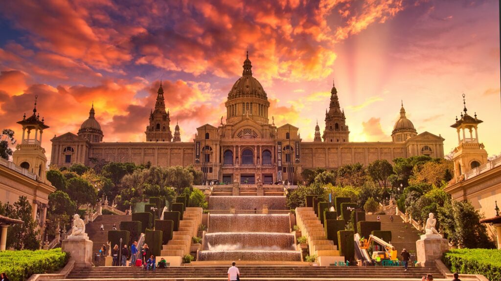 ian-kelsall-dXDHJ1wXEL0-unsplash-1024x575 🏙️ Melhores bairros em Barcelona para viver com estilo, conforto e autenticidade