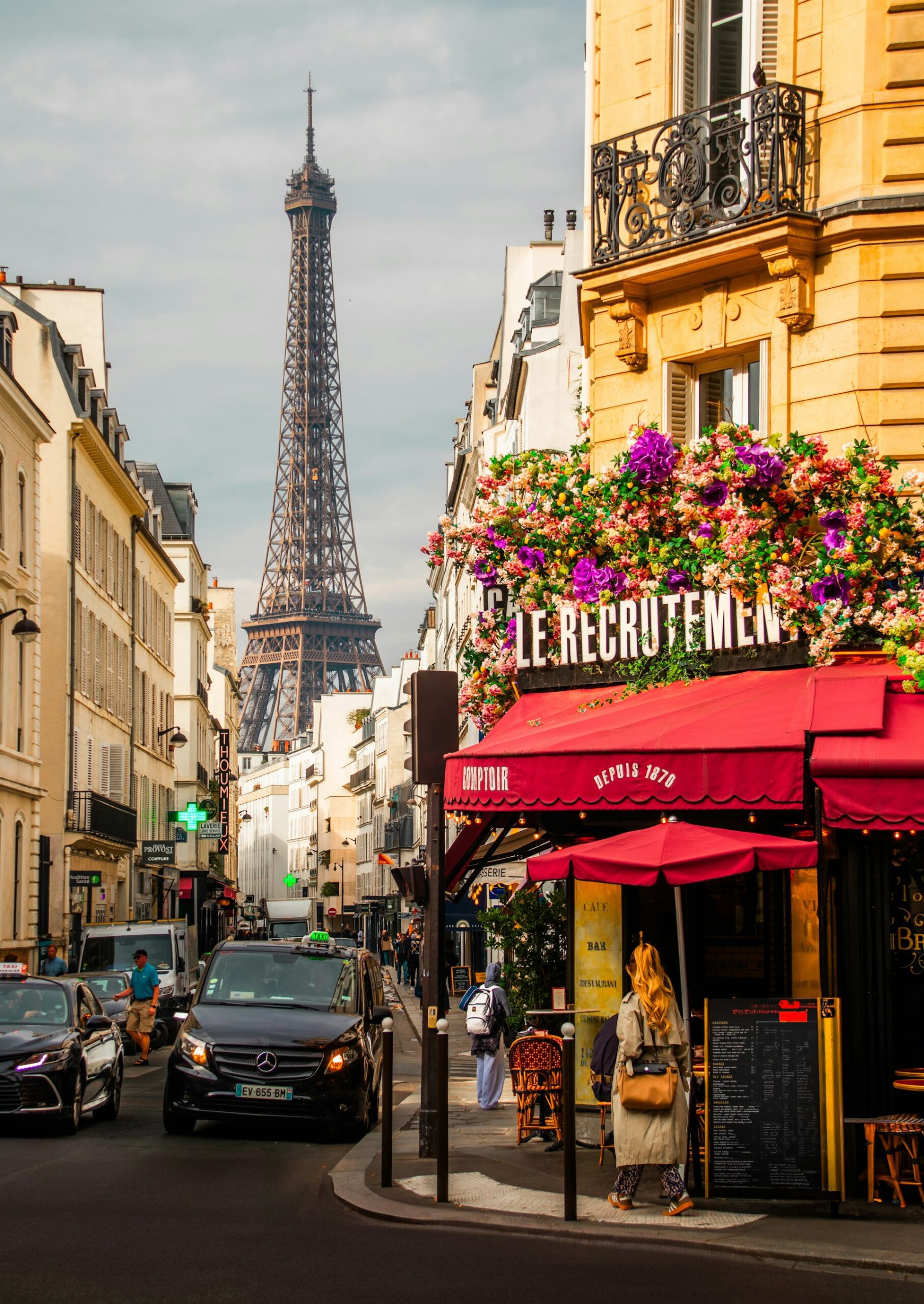 jimmy-woo-GDB_AsbusCM-unsplash-scaled 🗼15 Razões para Visitar Paris e Se Apaixonar Pela Cidade Luz
