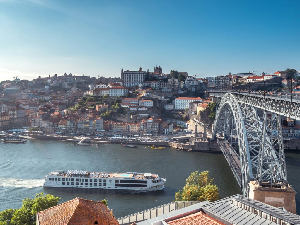 juan-gomez-rbwLqFc92bo-unsplash-1024x768 Europa no Inverno: 10 Destinos Imperdíveis para Fugir do Óbvio