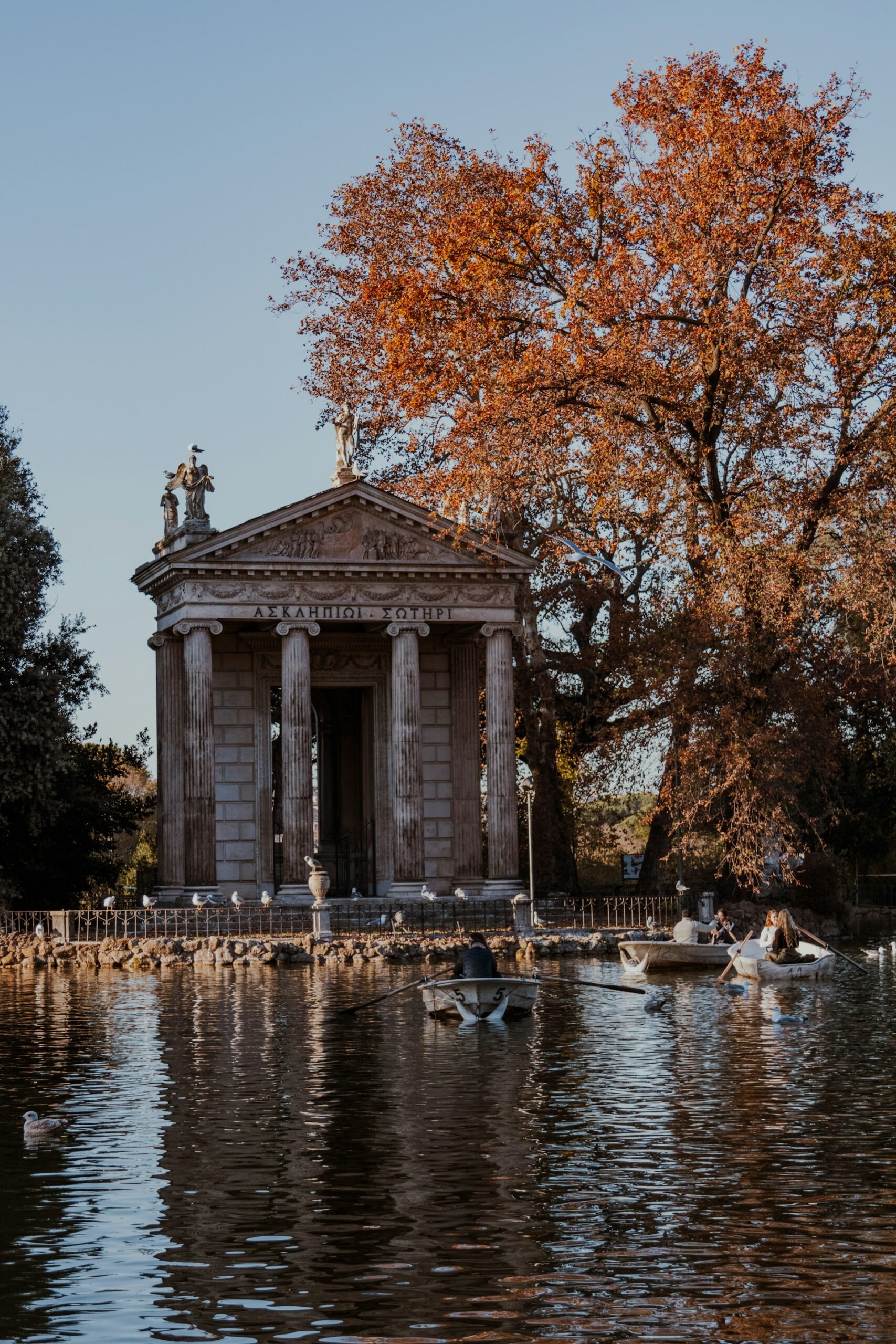 kristijan-arsov-VjazniZTdqM-unsplash-scaled 🏛️ Melhor Época para Visitar Roma: Um Guia por Estações e Meses