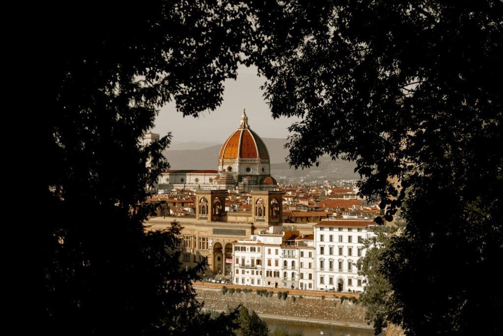 lorenzo-berti-6uZI1DgFPM0-unsplash-1024x683 🎨 15 Razões para visitar Florença — Onde a Beleza é Atemporal