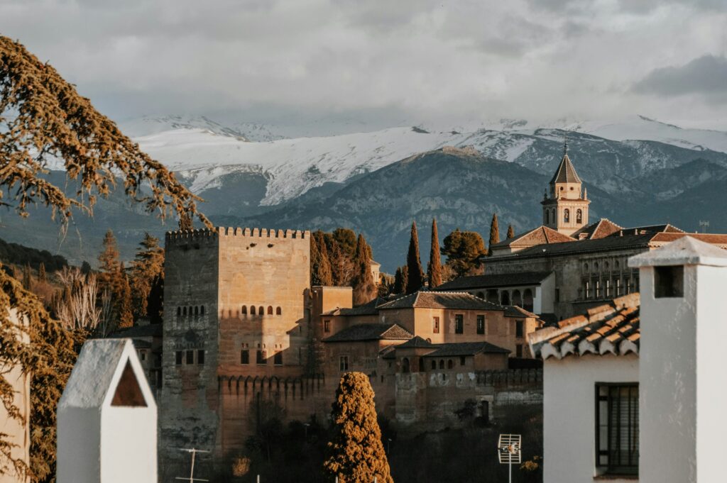 maddie-leopardo-mWB0Ea2gHw8-unsplash-1024x681 Europa no Inverno: 10 Destinos Imperdíveis para Fugir do Óbvio