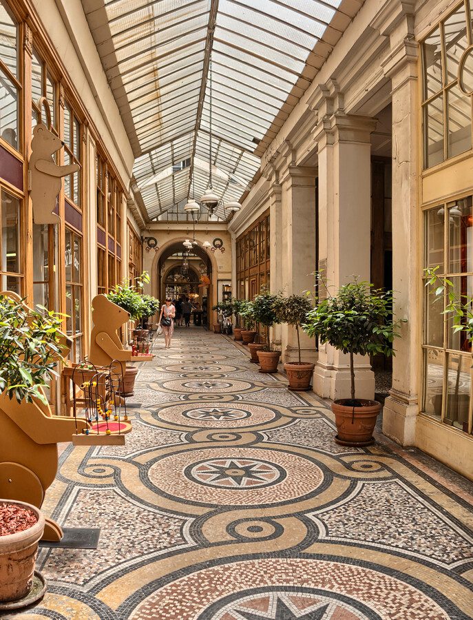 mansion-palace-paris-home-porch-walkway-149966-pxhere.com-2 🌧️ Paris com Chuva – 20 lugares para visitar