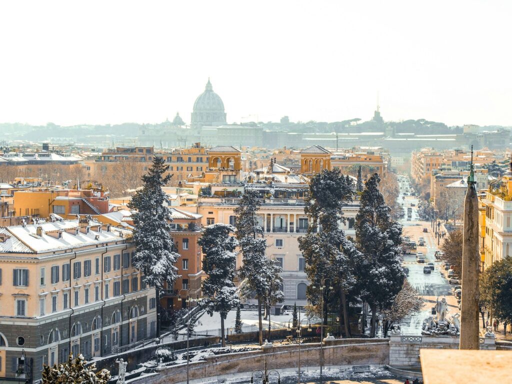 ollie-tulett-JzTCne3Ssbg-unsplash-1-1024x768 🏛️ Melhor Época para Visitar Roma: Um Guia por Estações e Meses