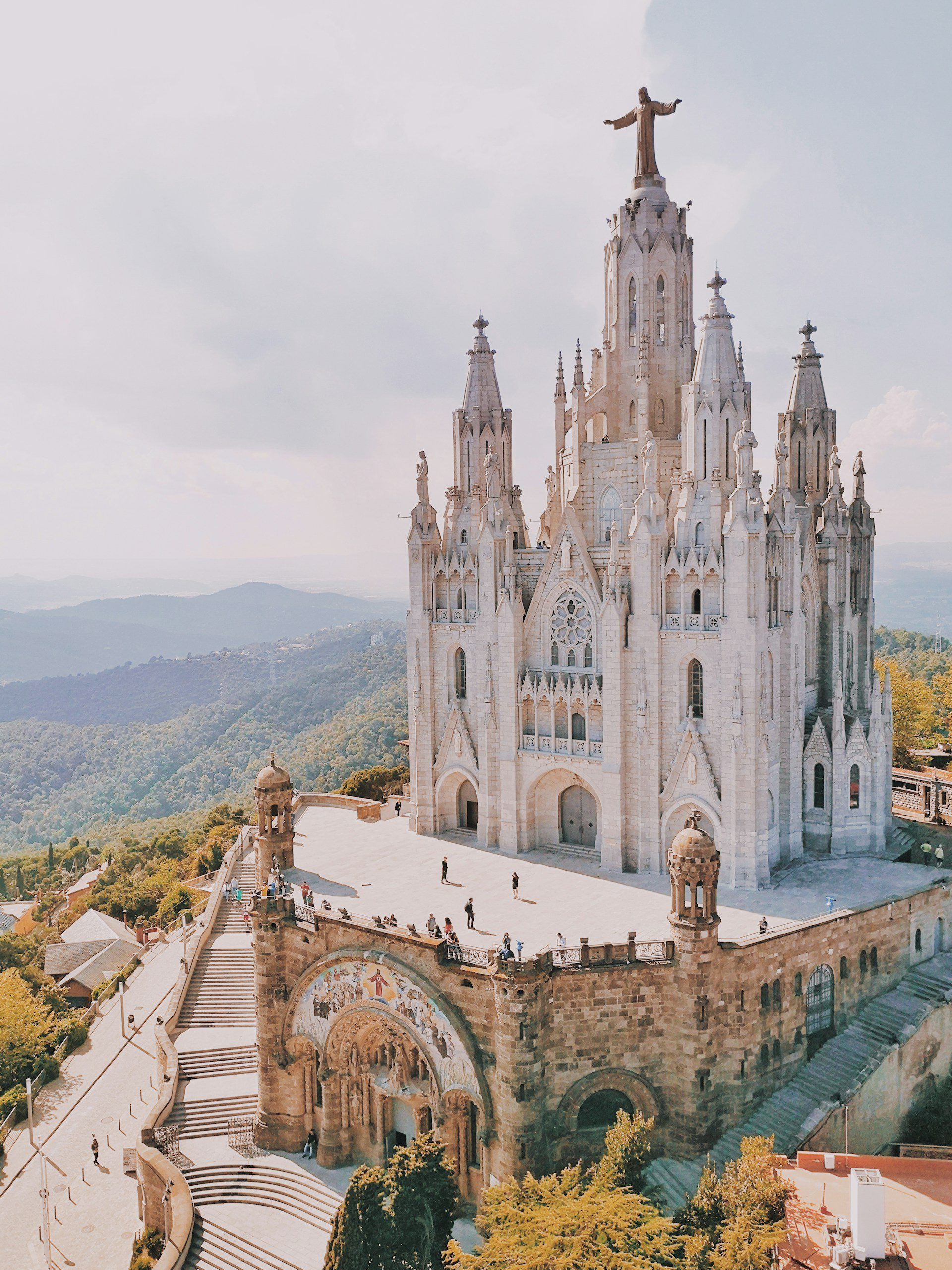 tomas-nozina-UP22zkjJGZo-unsplash ✨ 15 Razões para Visitar Barcelona: Uma Cidade que Encanta em Cada Esquina ✨