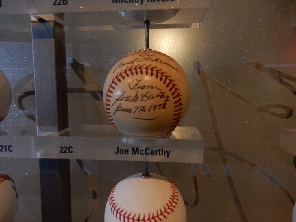 New_York_Yankees_26846875453-1024x768 Assista a um Jogo de Beisebol dos Yankees em Nova York em 2026