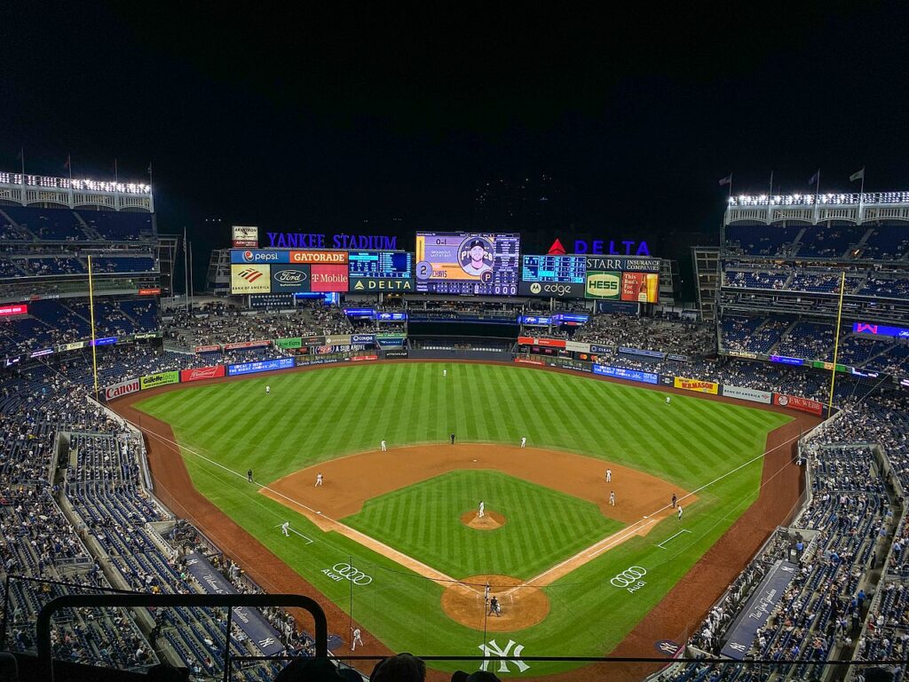 YankeeStadium-9-21-22-10-1024x768 Assista a um Jogo de Beisebol dos Yankees em Nova York em 2026